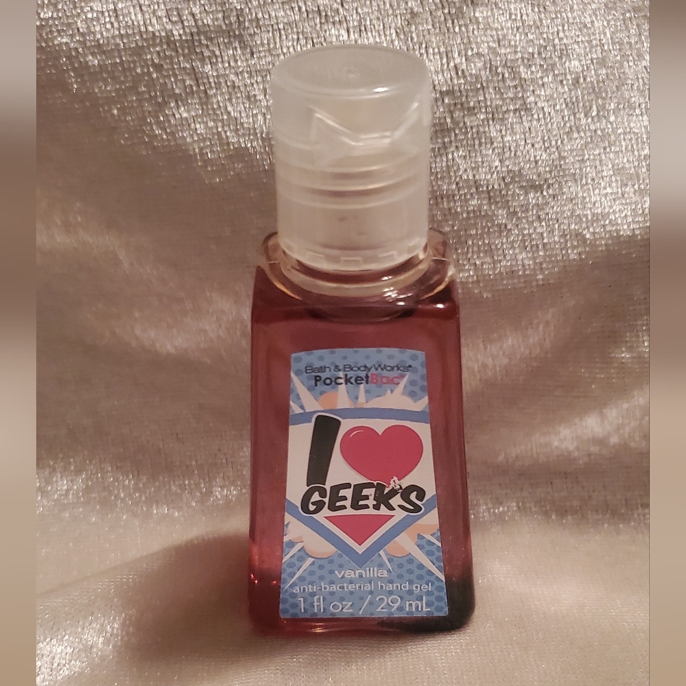 3/$15 Bath & Body Works I love Geeks Vanilla PocketBac Hand Gel Anti…